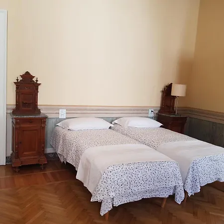 Calvi Lago Maggiore Alojamento de Acomodação e Pequeno-almoço *